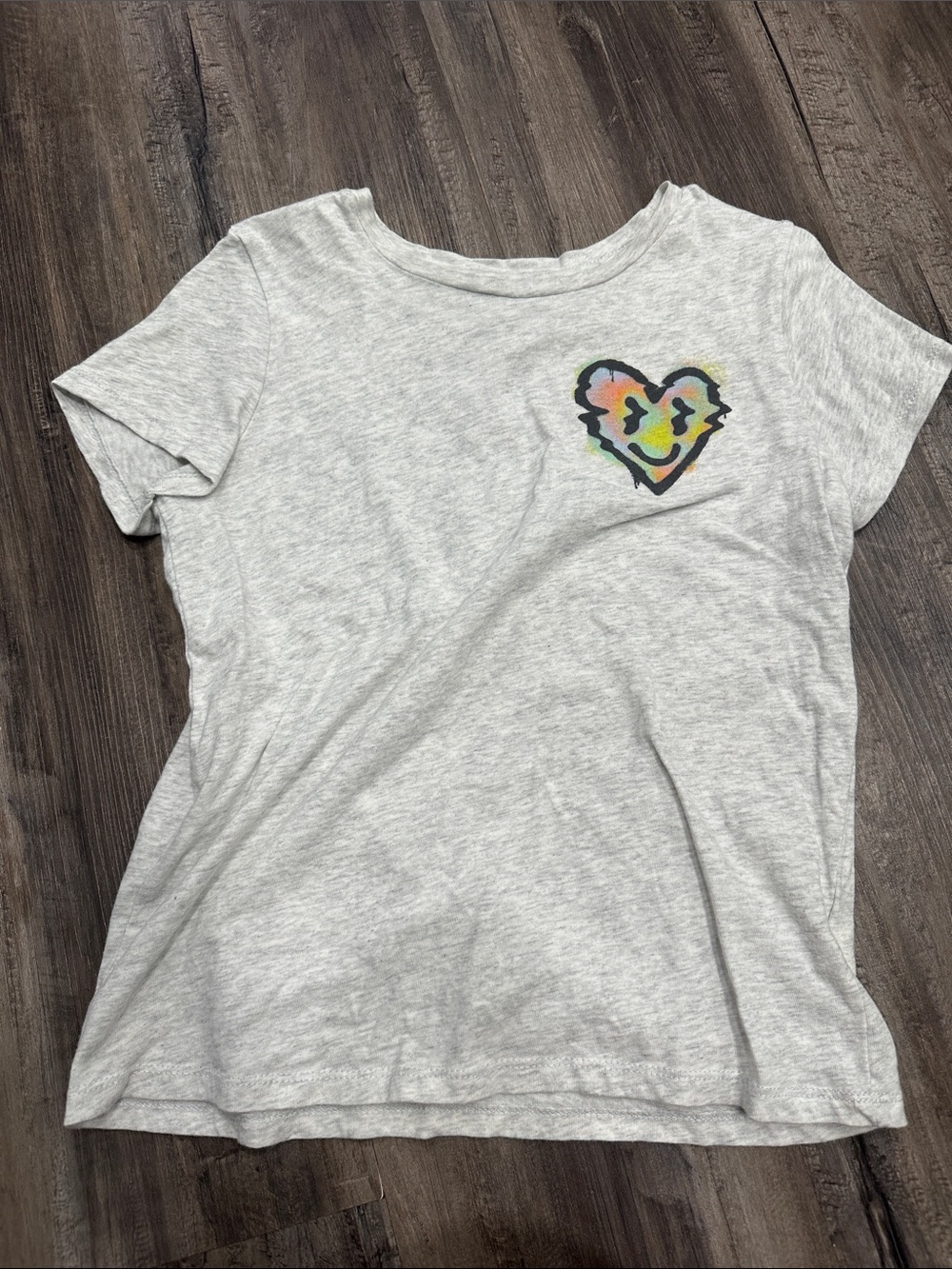 Old Navy Light Gray Tee with Multicolor Heart